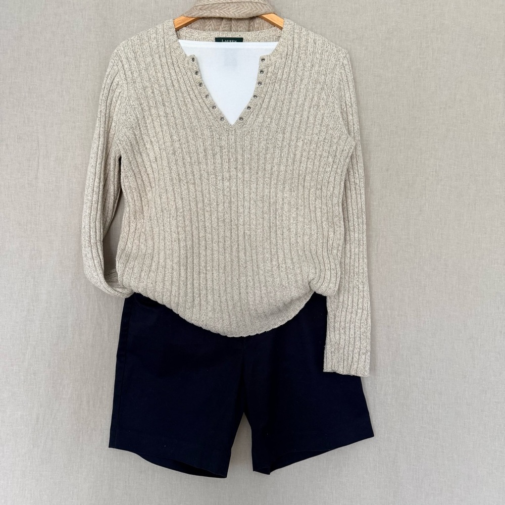Lauren Ralph Lauren | Ribbed V-Neck Sweater | Silk Linen Cotton Blend - Picture 10 of 15